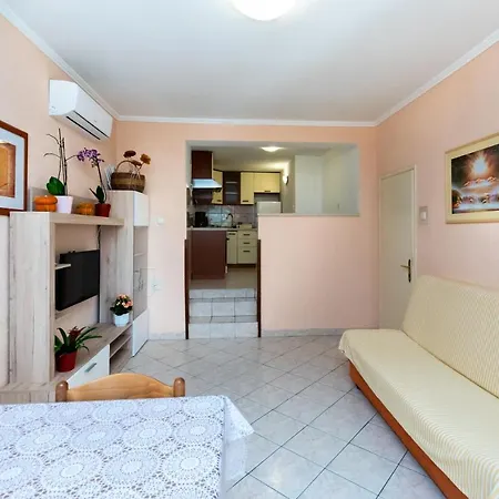 Tatil Evi House Nenad Lopar