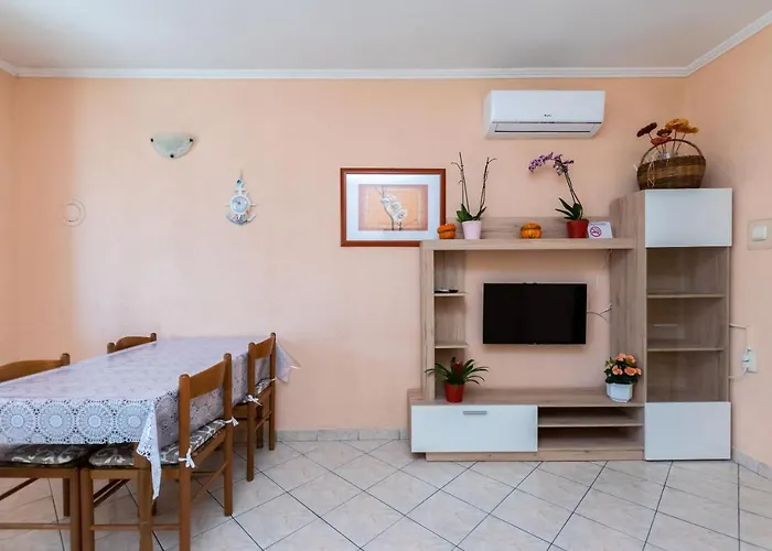 Prázdninový dům House Nenad *